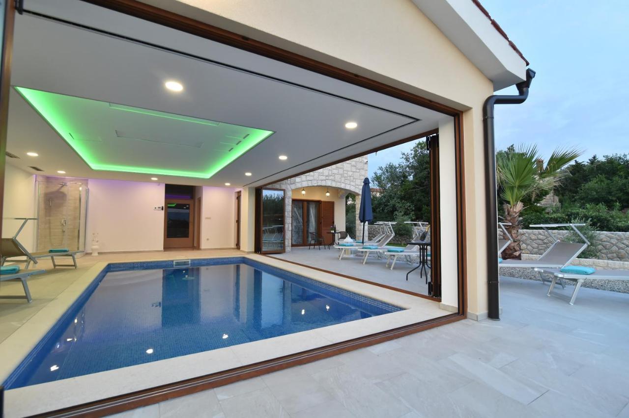 Villa Muskatel -With Heated Pool Brzac Luaran gambar