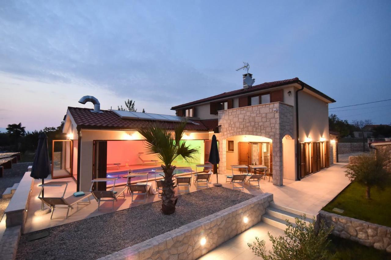 Villa Muskatel -With Heated Pool Brzac Luaran gambar