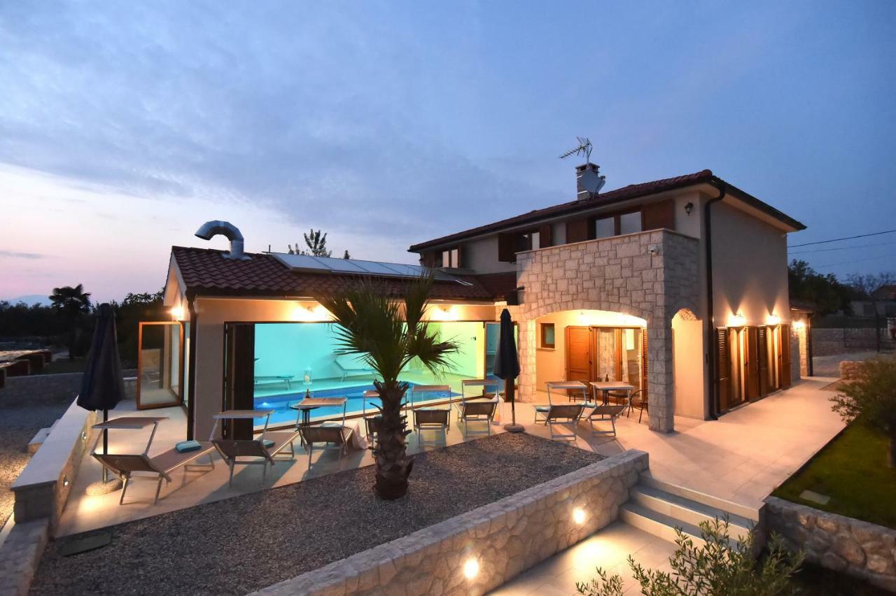 Villa Muskatel -With Heated Pool Brzac Luaran gambar